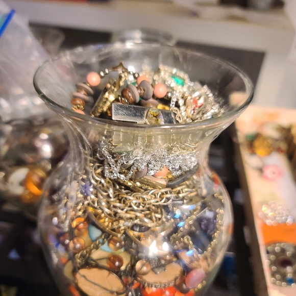 Lots and Lots of jewelry to sell - Picture 7 of 10